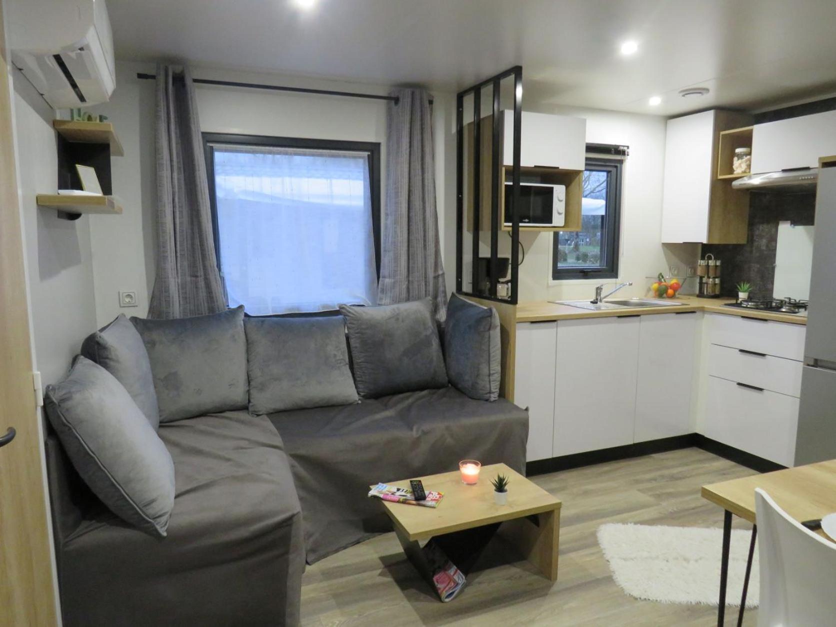 Camping Les P'Tites Maisons Dans La Prairie Sallertaine Eksteriør bilde