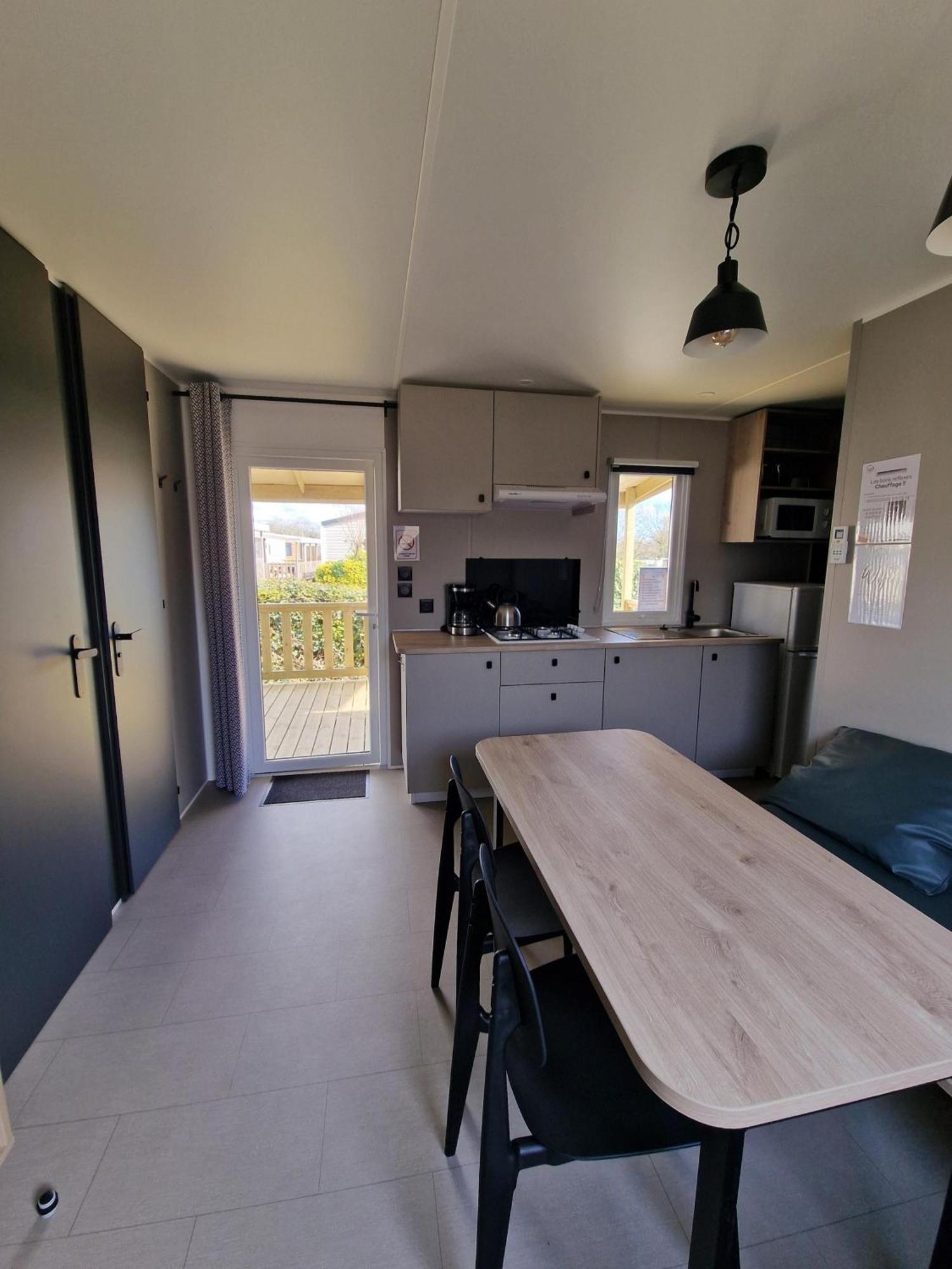 Camping Les P'Tites Maisons Dans La Prairie Sallertaine Eksteriør bilde